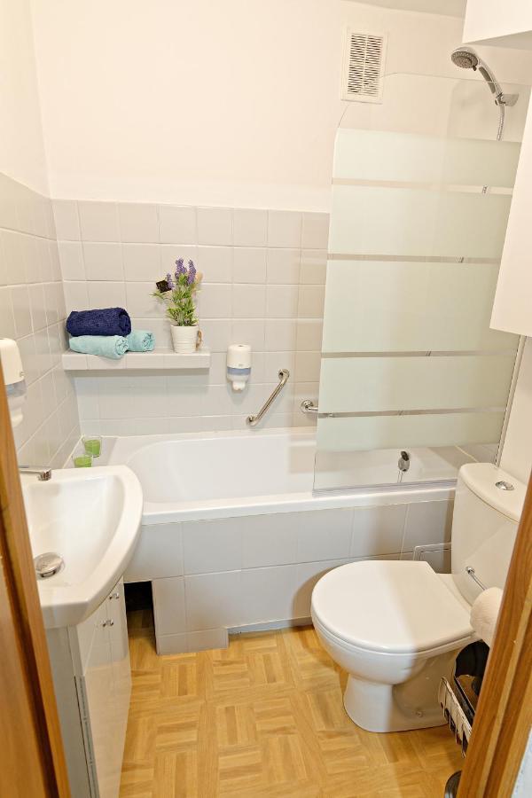 Apartament Pod Krasnalem Wroclovkiem Apartment Wroclaw Exterior photo